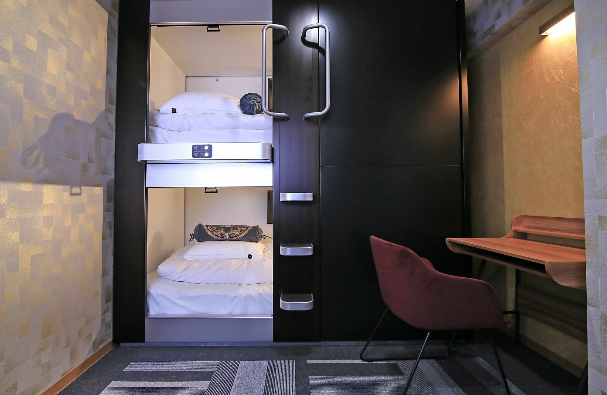 Kapselhotel The Global *